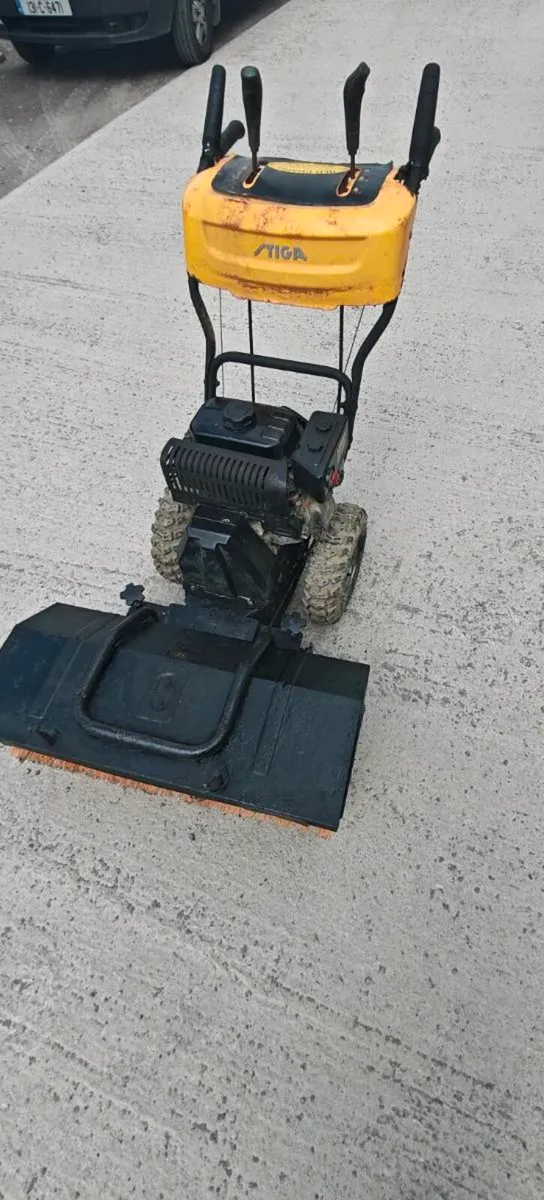 Stiga sweeper - Image 1
