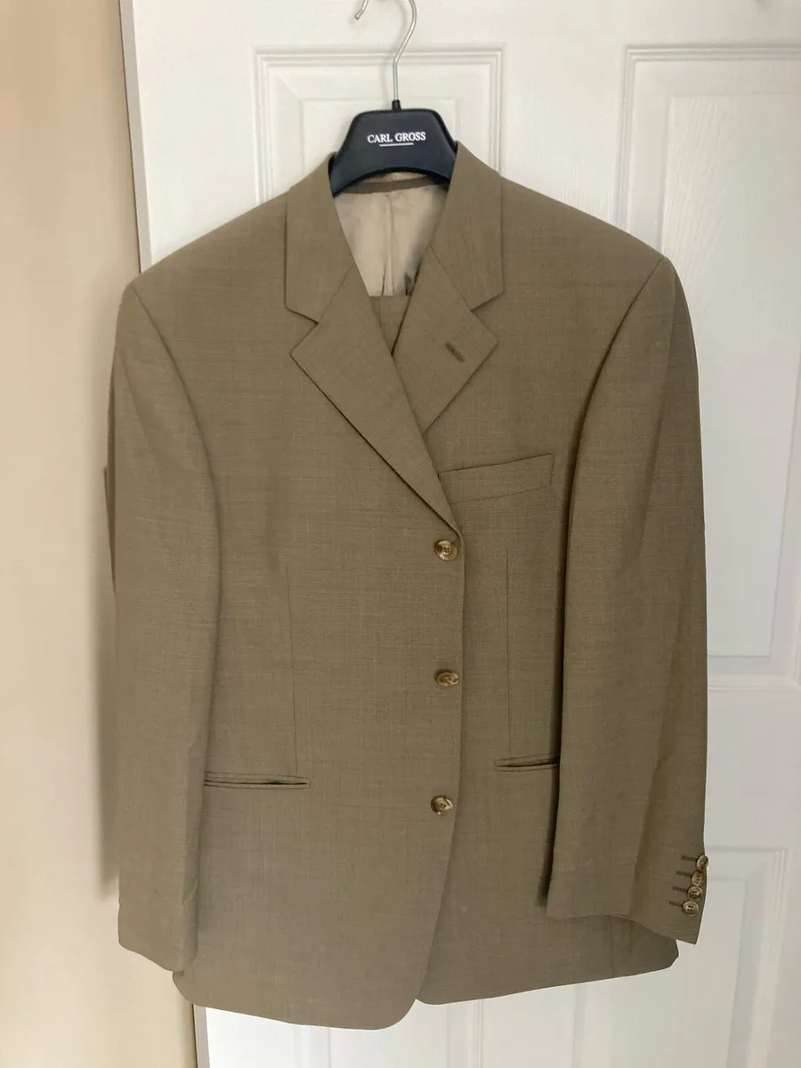 Gents Light Brown Suit by Van Kollem - Image 1