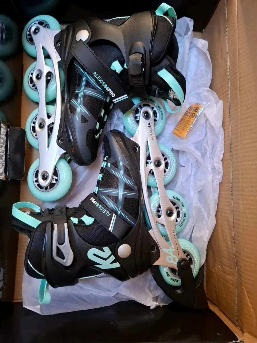 K2 women's rollerblades Alexis 84 PRO - Image 1