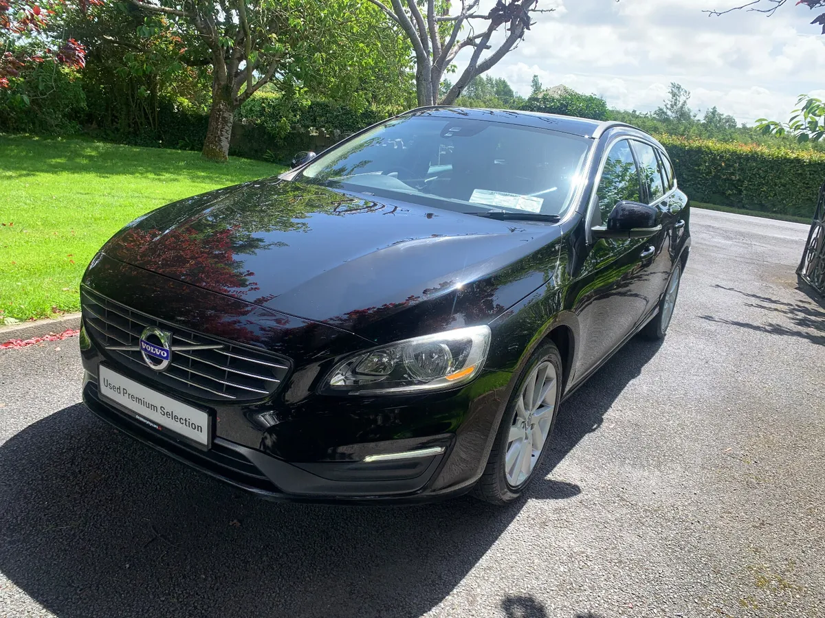 Volvo V60 2015 DIESEL ESTATE - Image 4