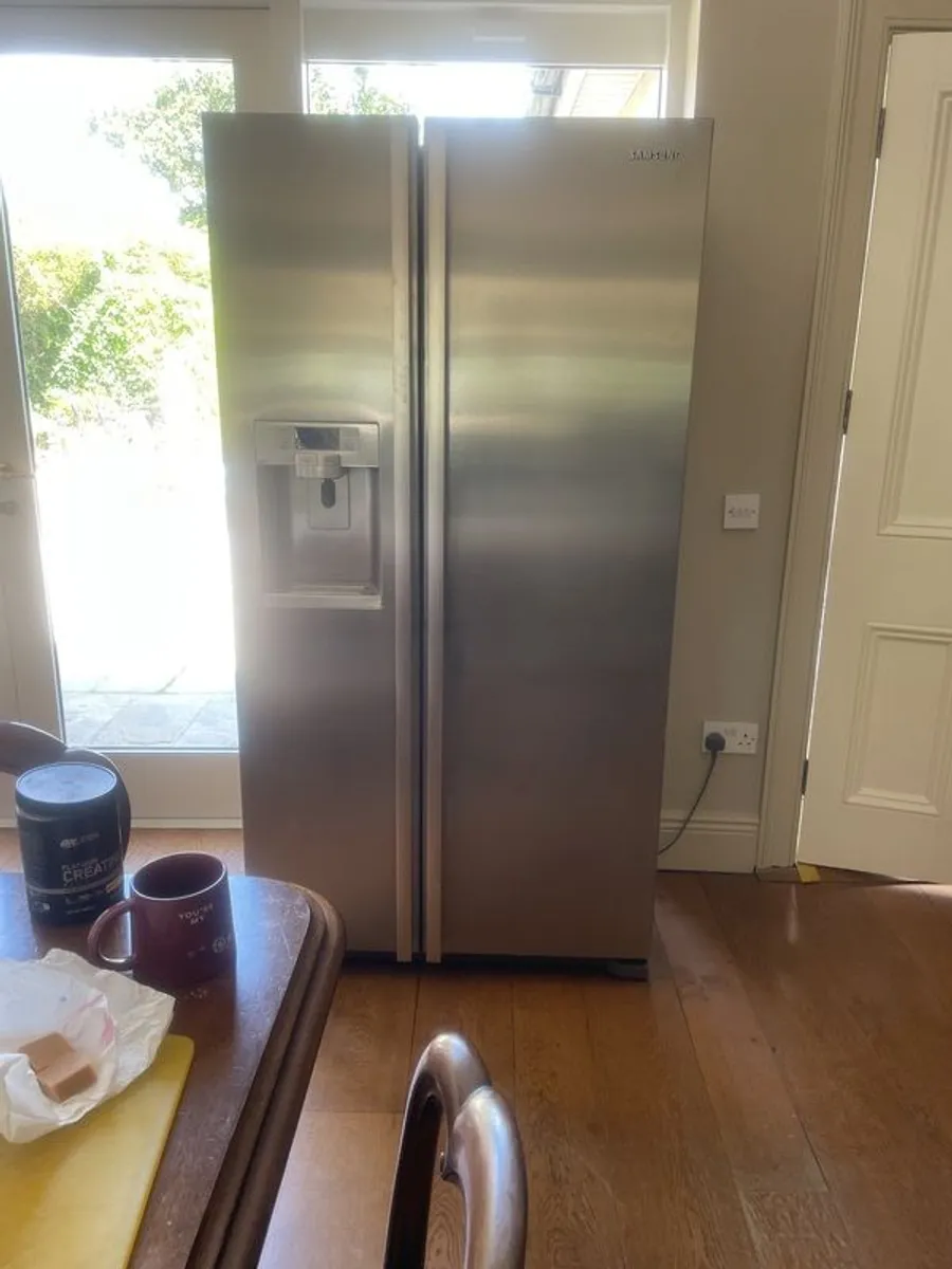 Samsung fridge freezer - Image 1