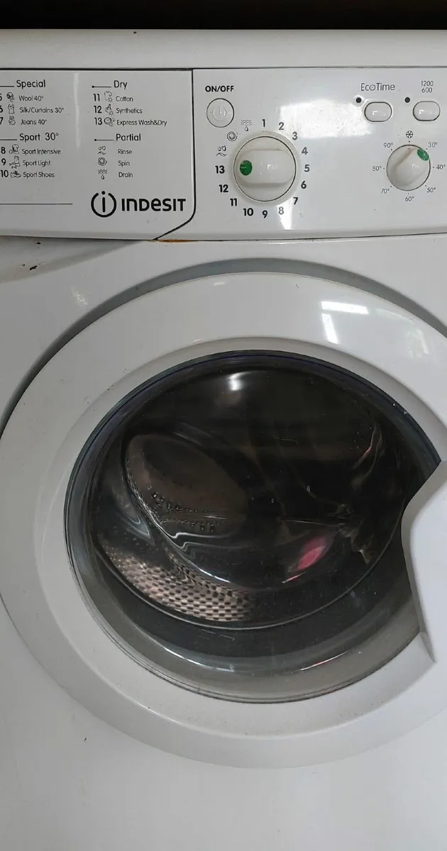 Indesit Washing machine - Image 2