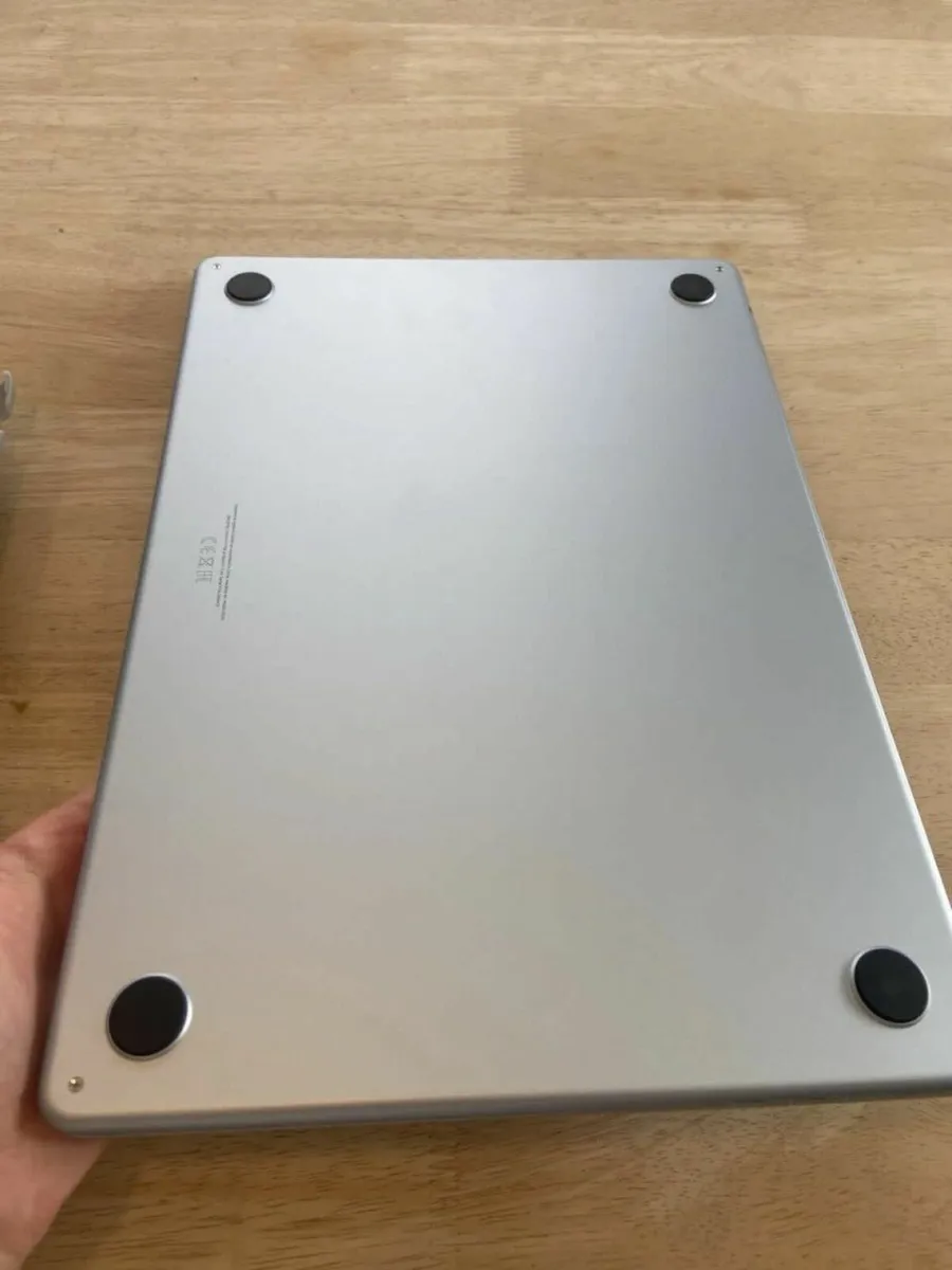MacBook Air 15.3 Inch M4 16GB - Image 3