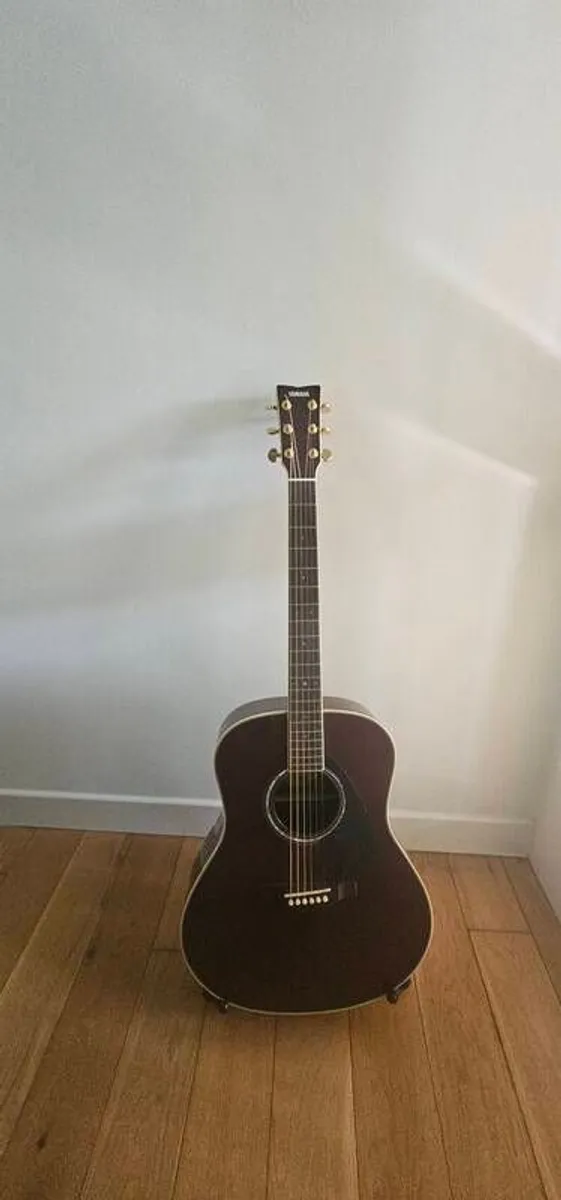 Yamaha LL6 ARE Acoustic Guitar - Image 2