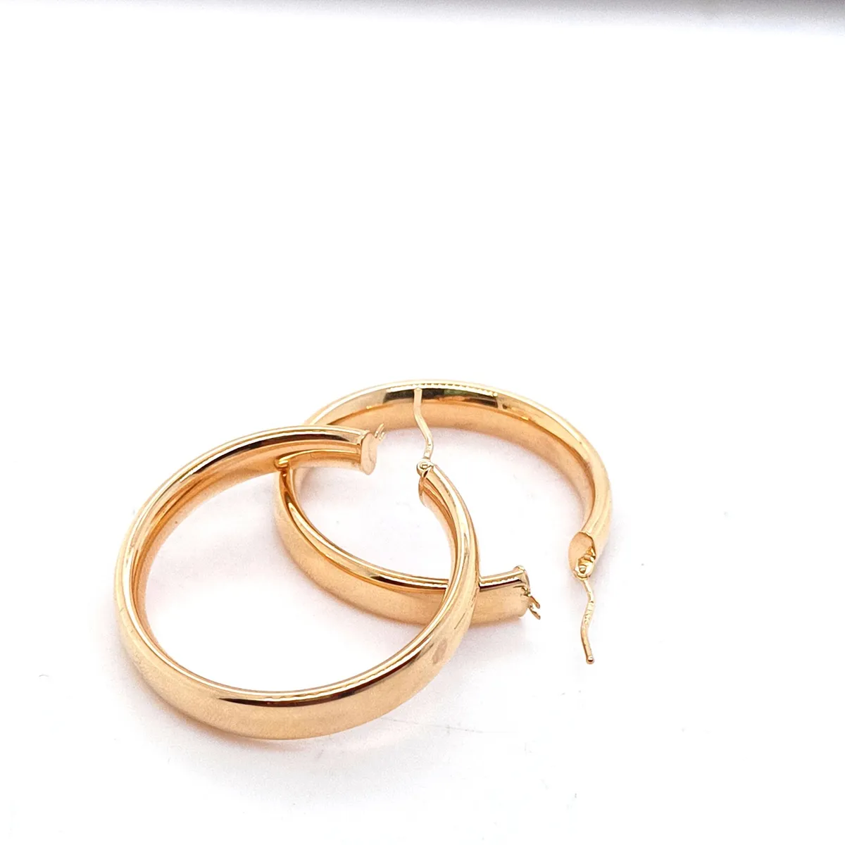 9k Yellow Gold Hoops Earrings, New ! - Image 2