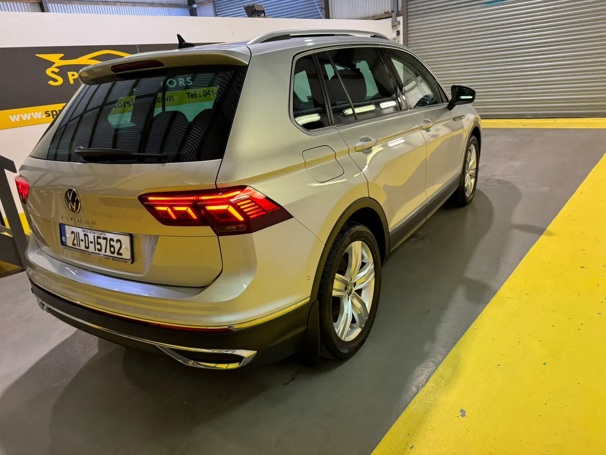 2021 Volkswagen Tiguan 2.0TDI Elegance 150 BHP - Image 3