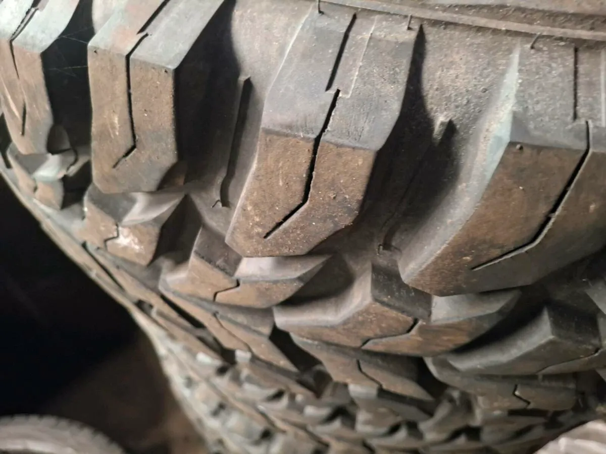 Mud terrain tyres - Image 3