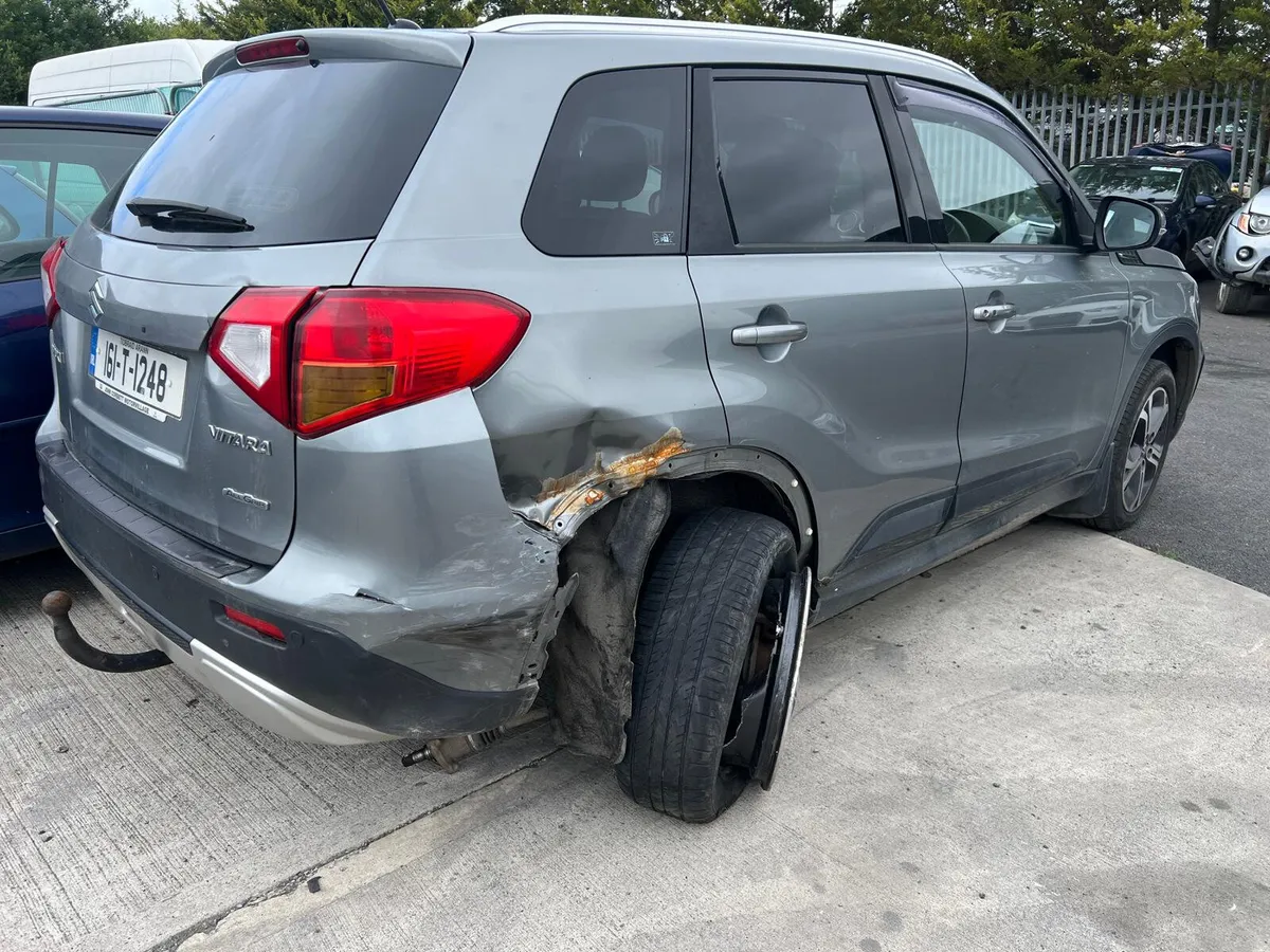 2016 Suzuki Vitara GLX - Image 2