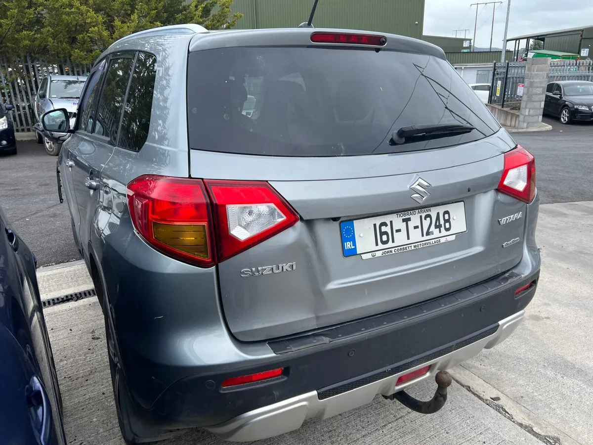 2016 Suzuki Vitara GLX - Image 4