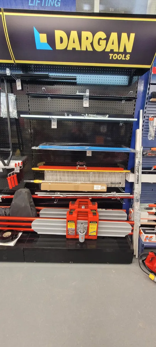 Concrete tools and equipment - Image 3