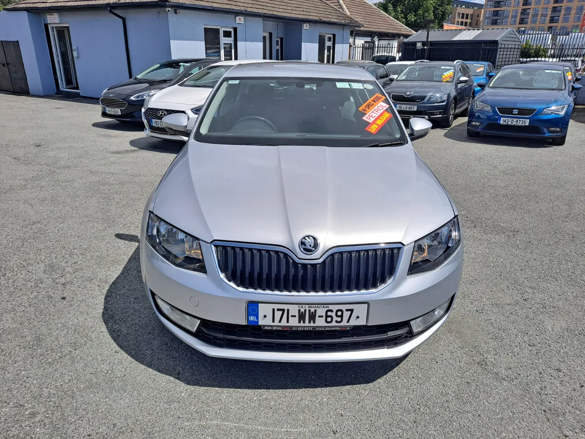 Skoda Octavia 2017 STYLE SPEC 1.0TSI 115BHP PETROL - Image 3