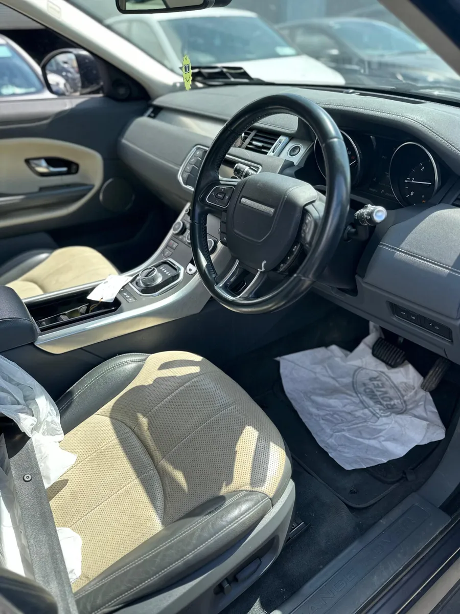 Land Rover Range Rover Evoque Evoque HSE 5DR - Image 4