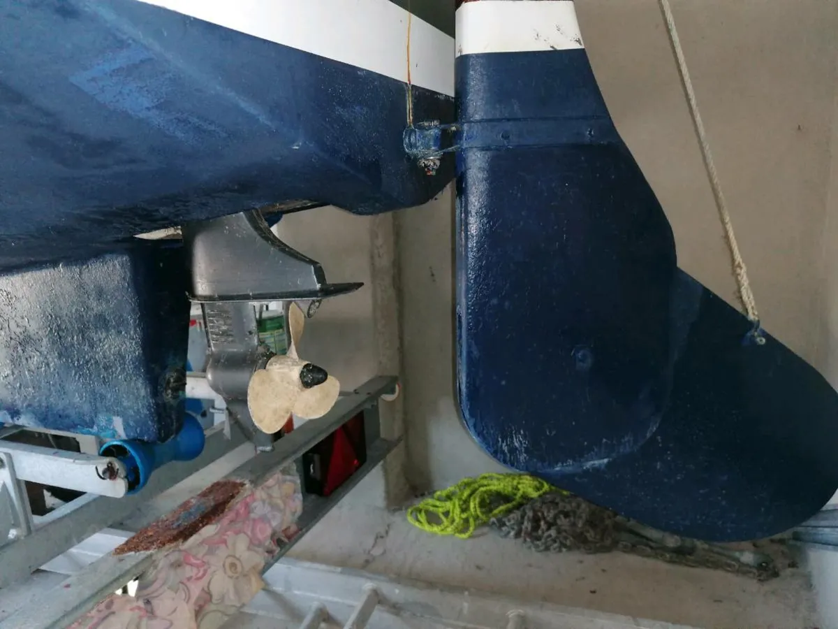 Sailboat & trailer & outboard & inflatable - Image 4
