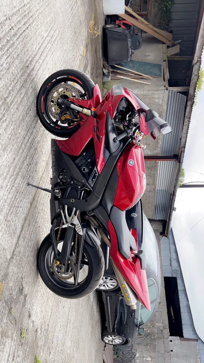 R1 - Image 3