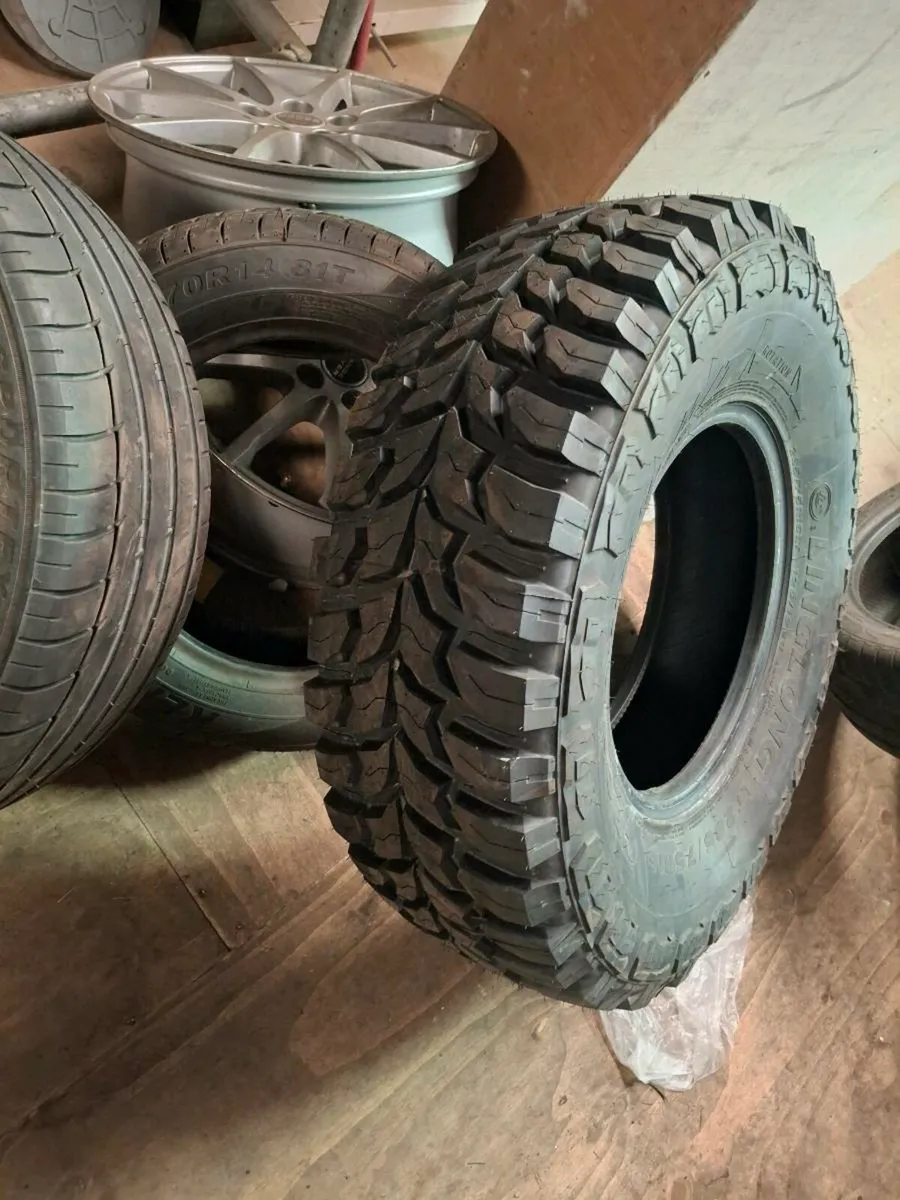 Mud terrain tyres - Image 1