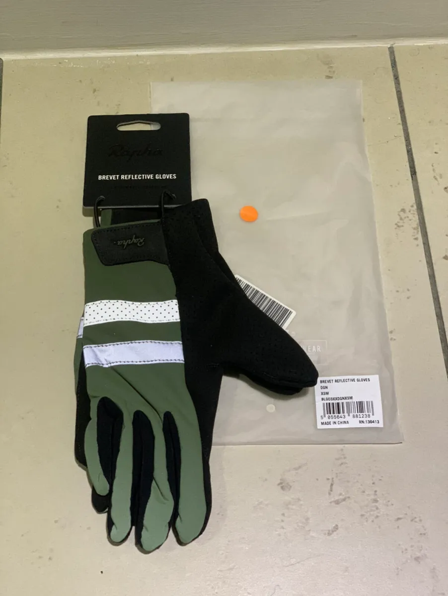 Rapha Brevet Reflective Cycling Gloves - Image 1