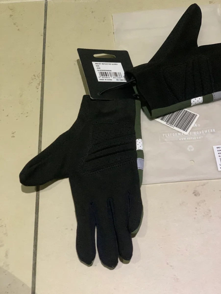 Rapha Brevet Reflective Cycling Gloves - Image 3