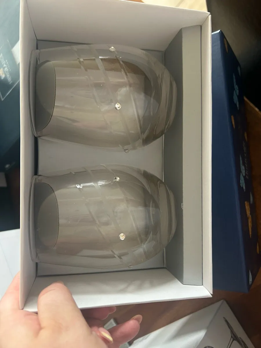 Glasses/ Cups/ Teapot - Image 4