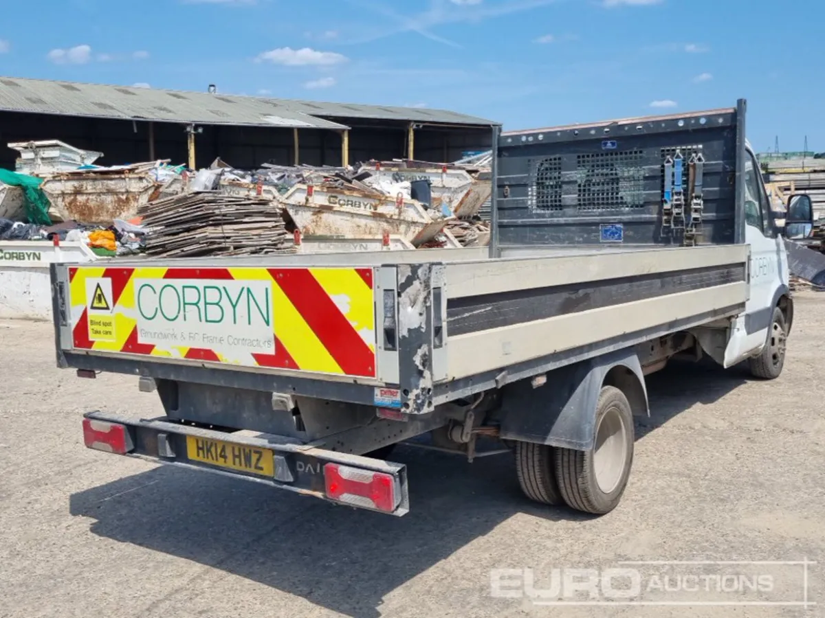 2017 Iveco 35C12 - Image 4