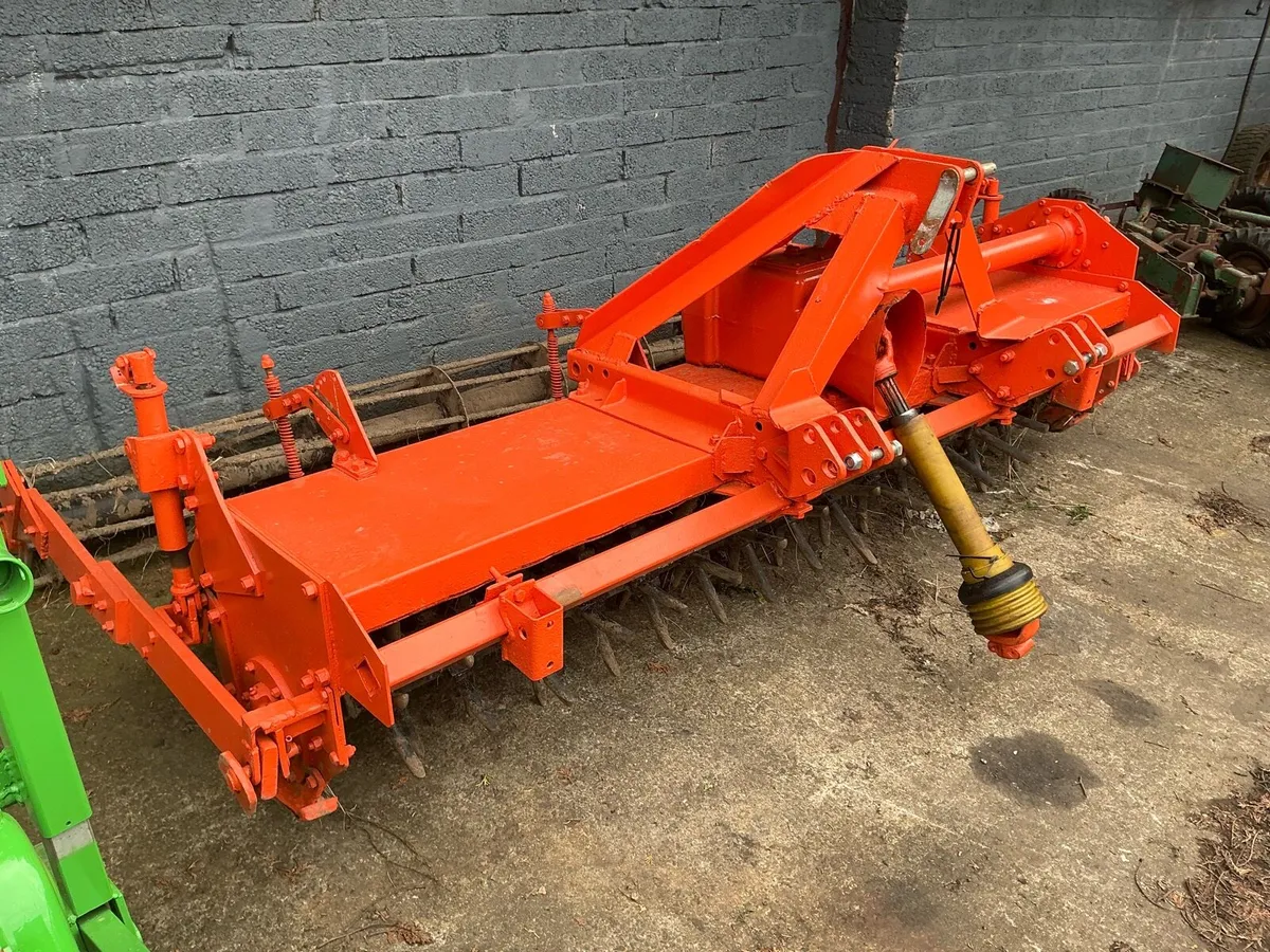 Howard rota spike - Image 1