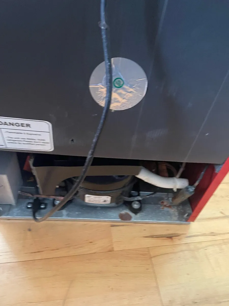 Husky fridge - Image 4