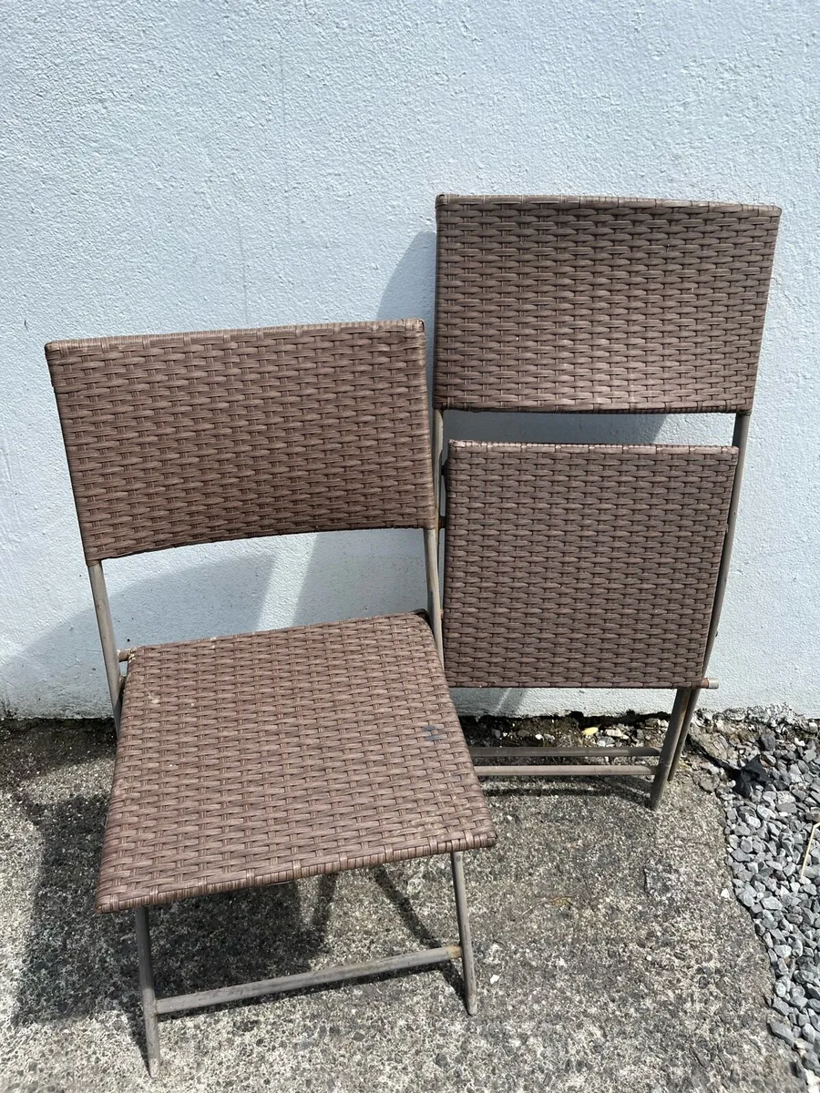 4 garden chairs - Image 3