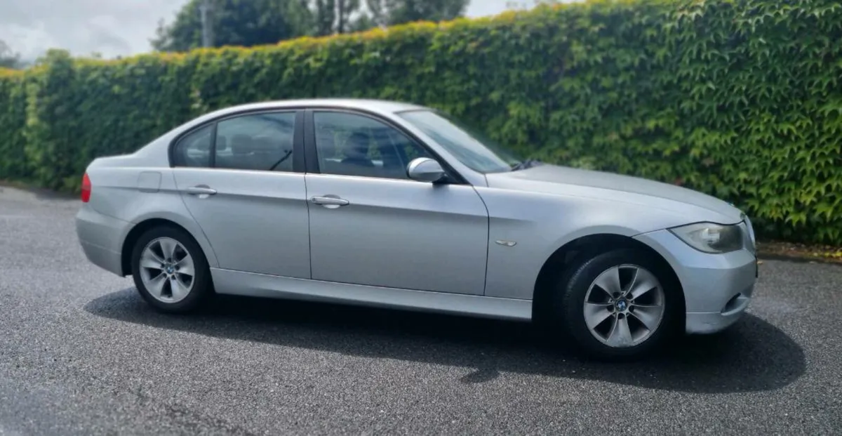 BMW 318 Automatic  NCT 06/26 - Image 1