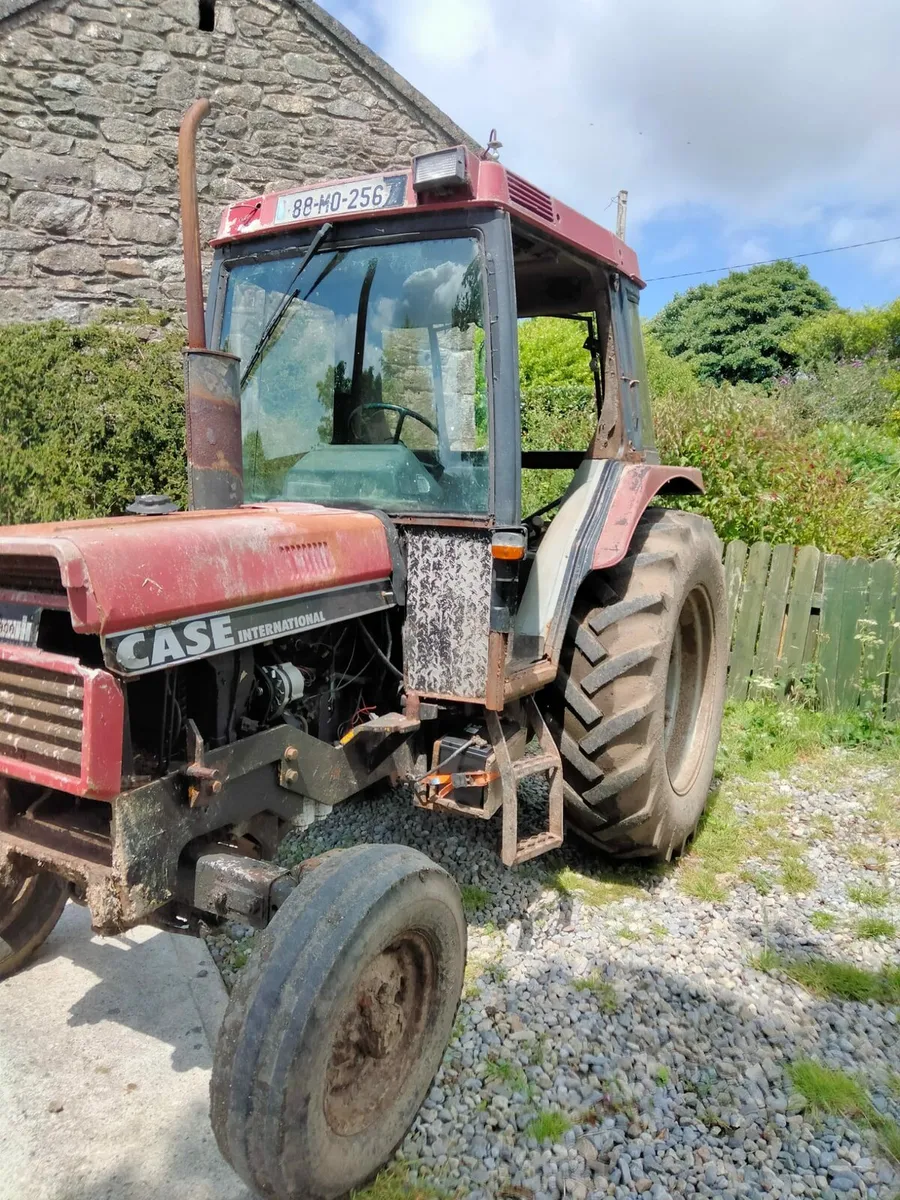 Case international 785 for breaking sold as is. - Image 2