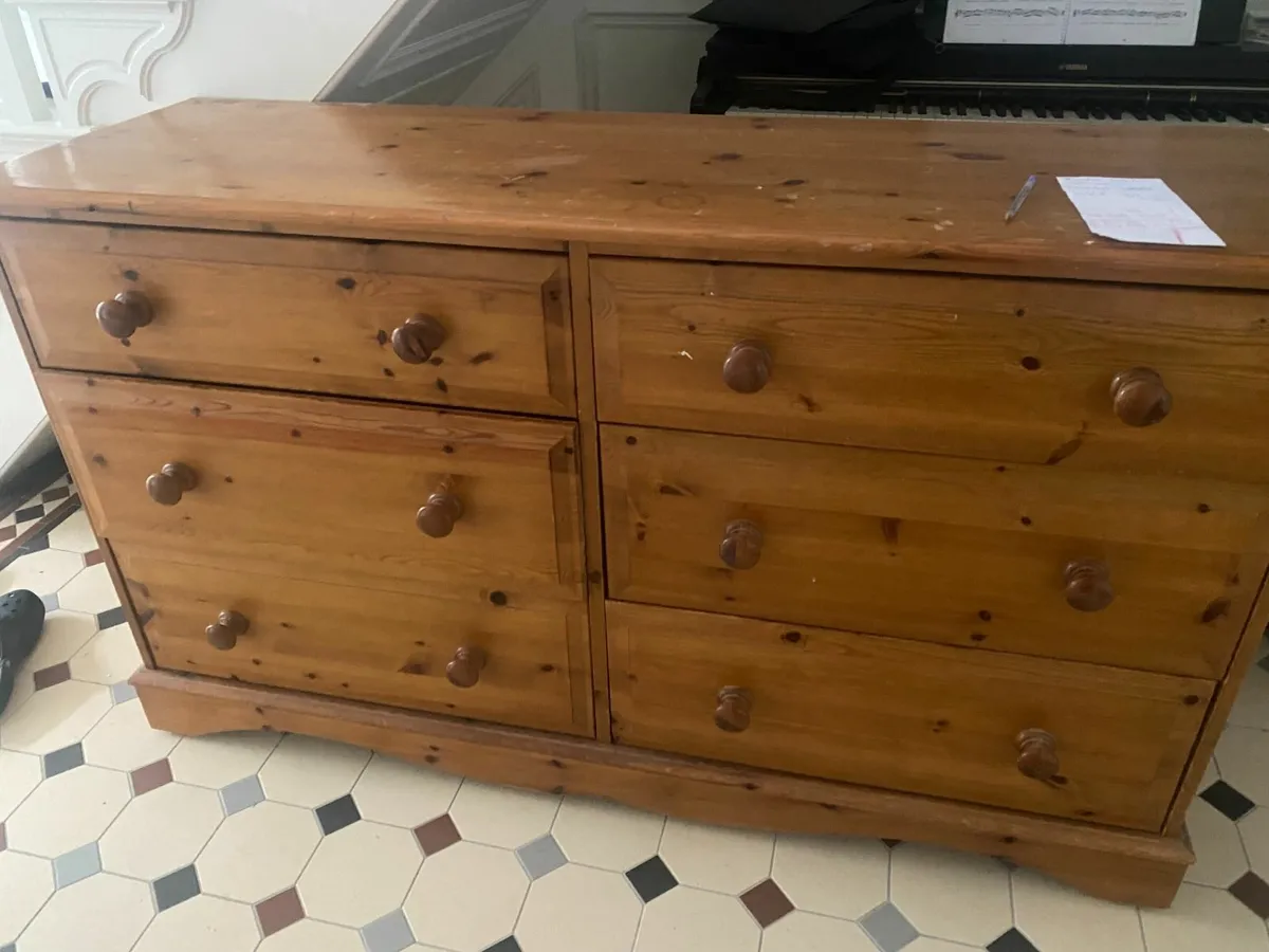 Chest of Drawers