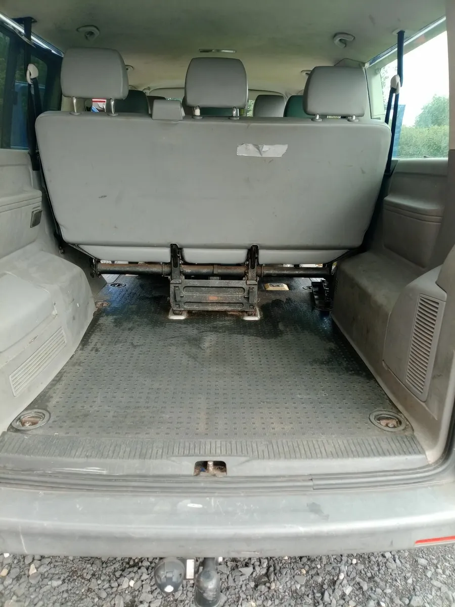 Volkswagen Shuttle 2008 - Image 3