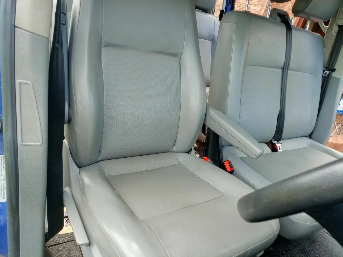 Volkswagen Shuttle 2008 - Image 4