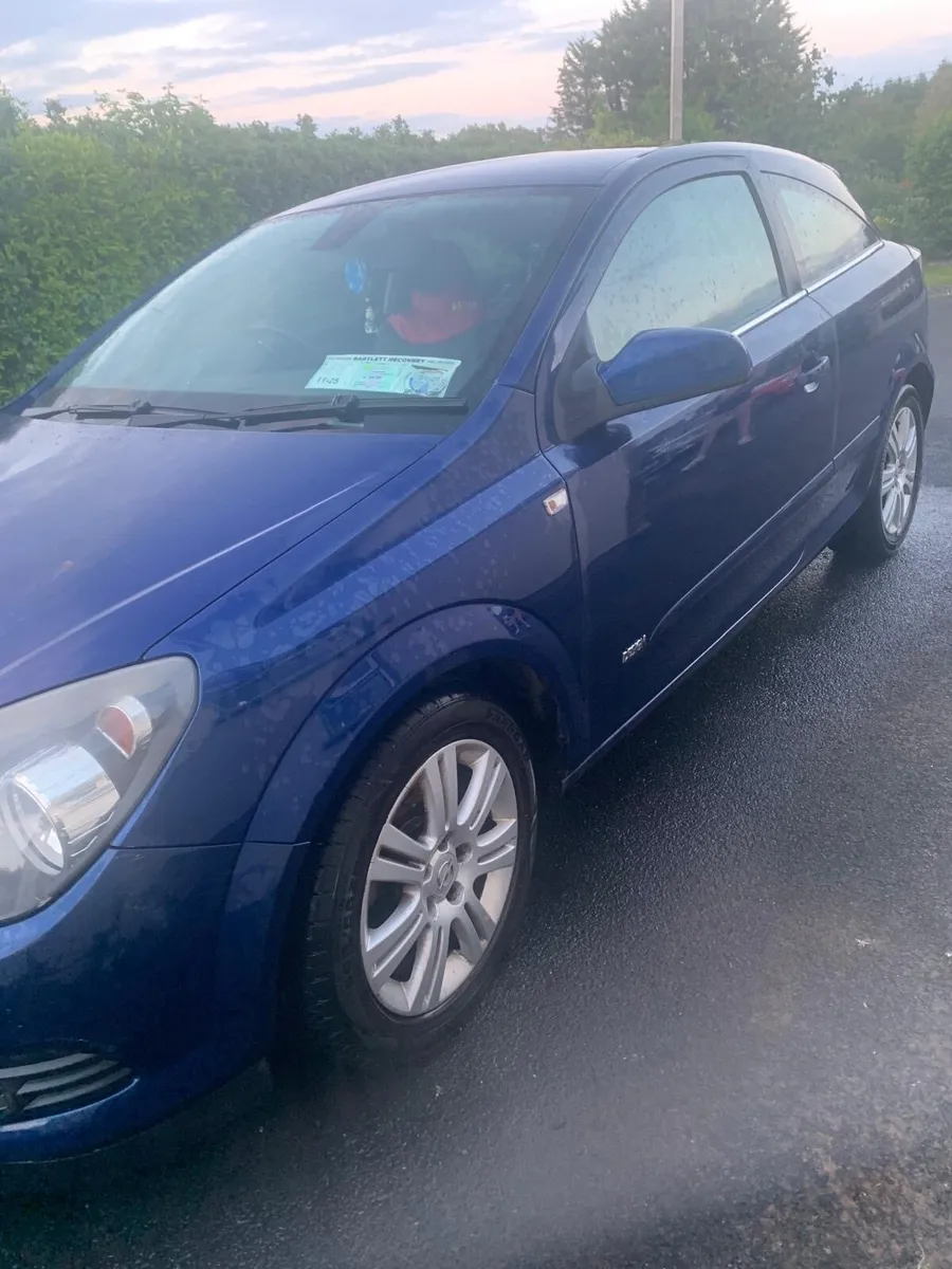 Opel Astra GTC - Image 2