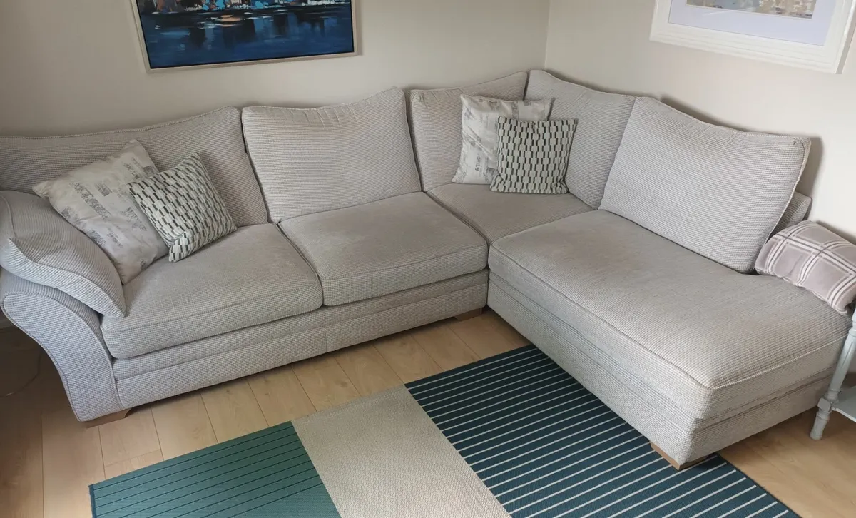 Household furniture for sale - Image 1