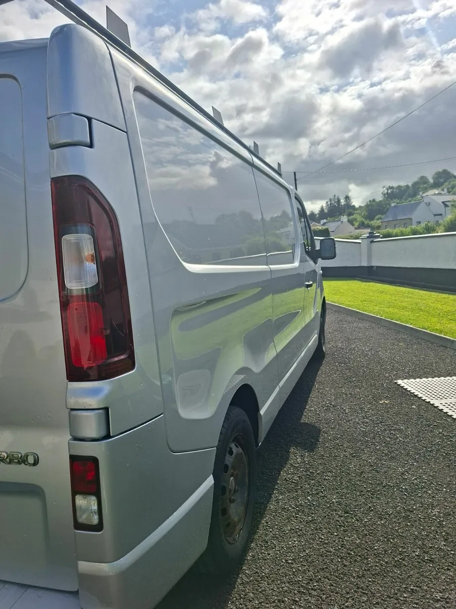 Vauxhall Vivaro 2016 - Image 4