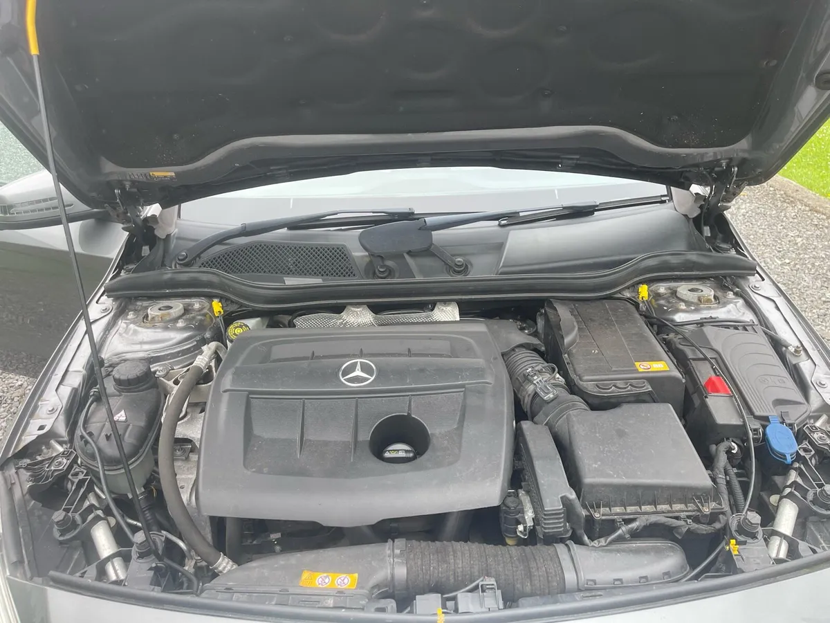 Mercedes  A class nov 2014 Km 131 400 Diesel - Image 2