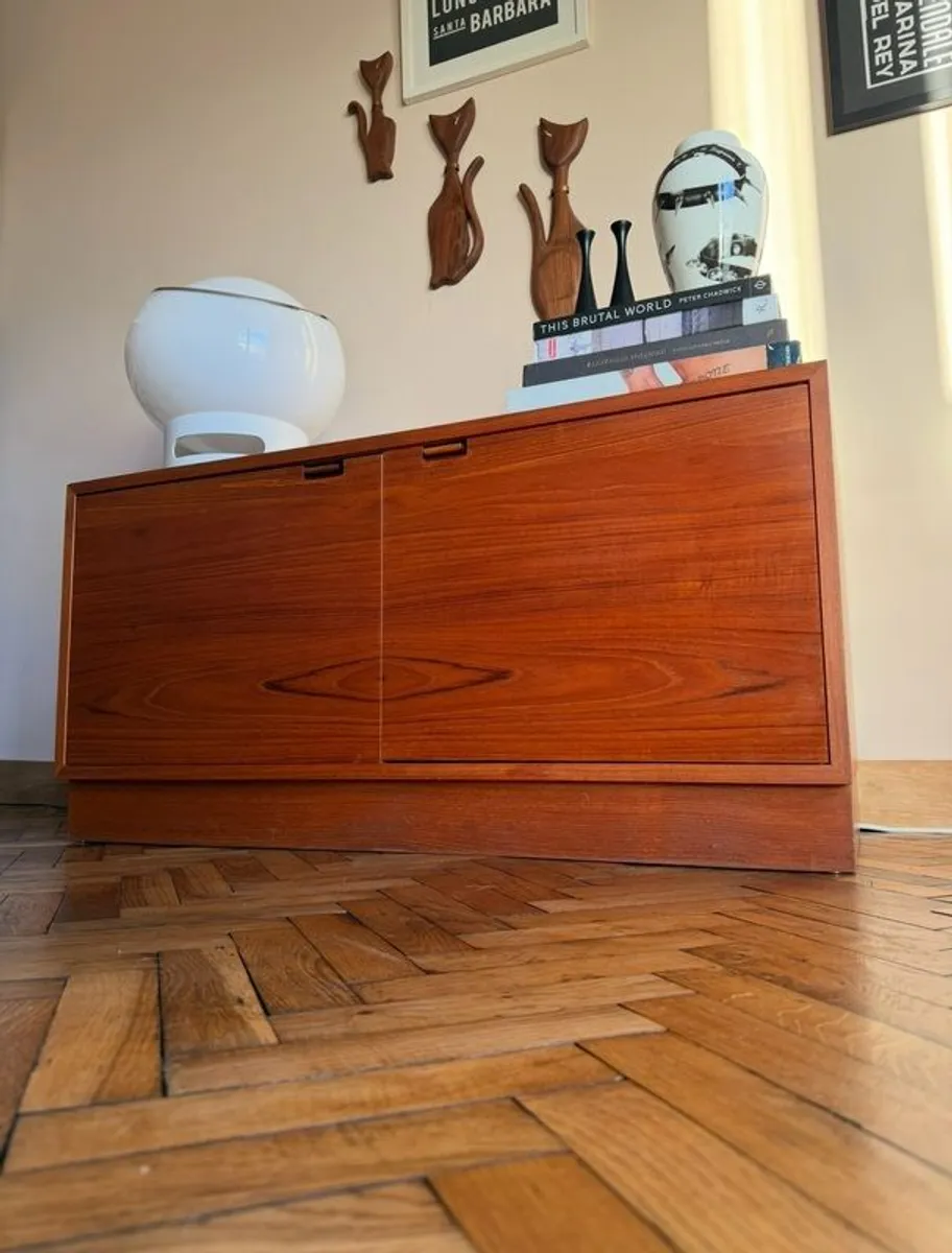 mid century sideboard - Image 2