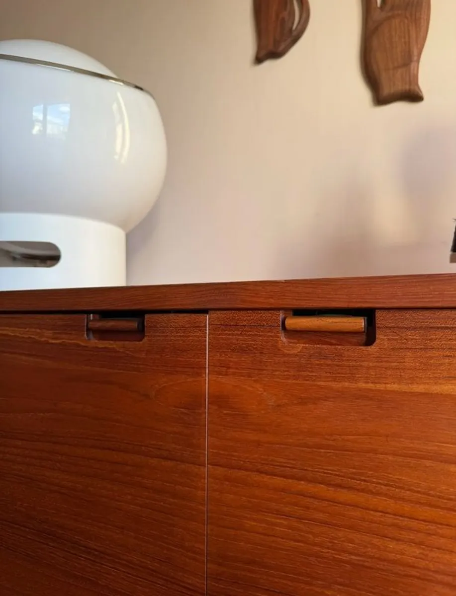 mid century sideboard - Image 4