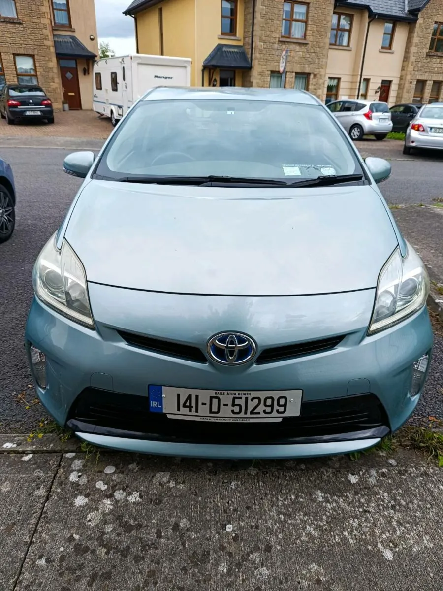 Toyota Prius 2014 Fresh import New NCT - Image 1