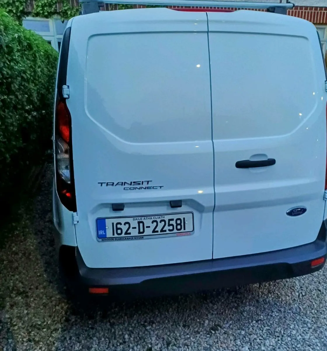 Ford transit connect 2016 trend lwb no vat 3 seat - Image 3