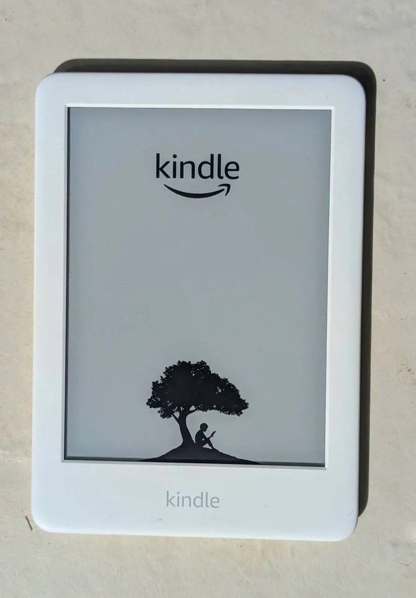 Kindle Paperwhite - Image 1