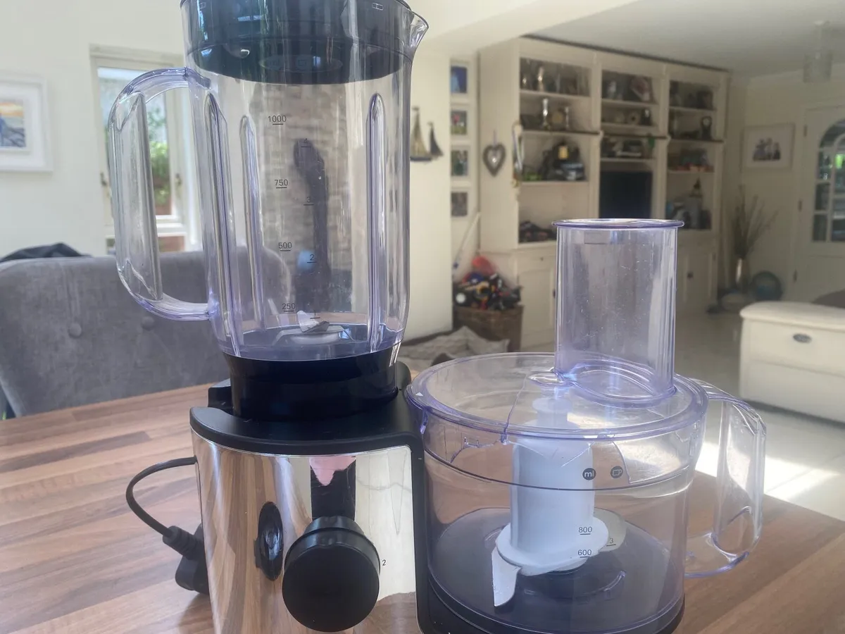 Kenwood FP195  Compact Food Processor - Image 4