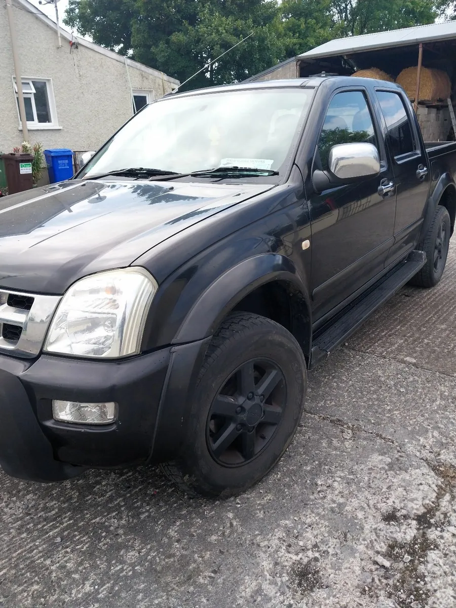 Isuzu Rodeo 2005 - Image 2