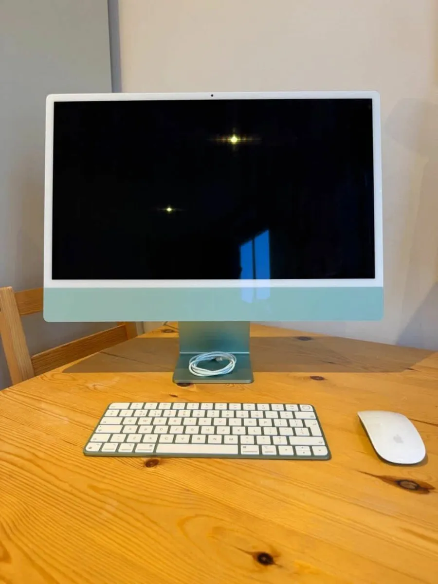 Apple iMac 24" (256GB SSD, M3, 16GB, 10-Core GPU) - Image 3
