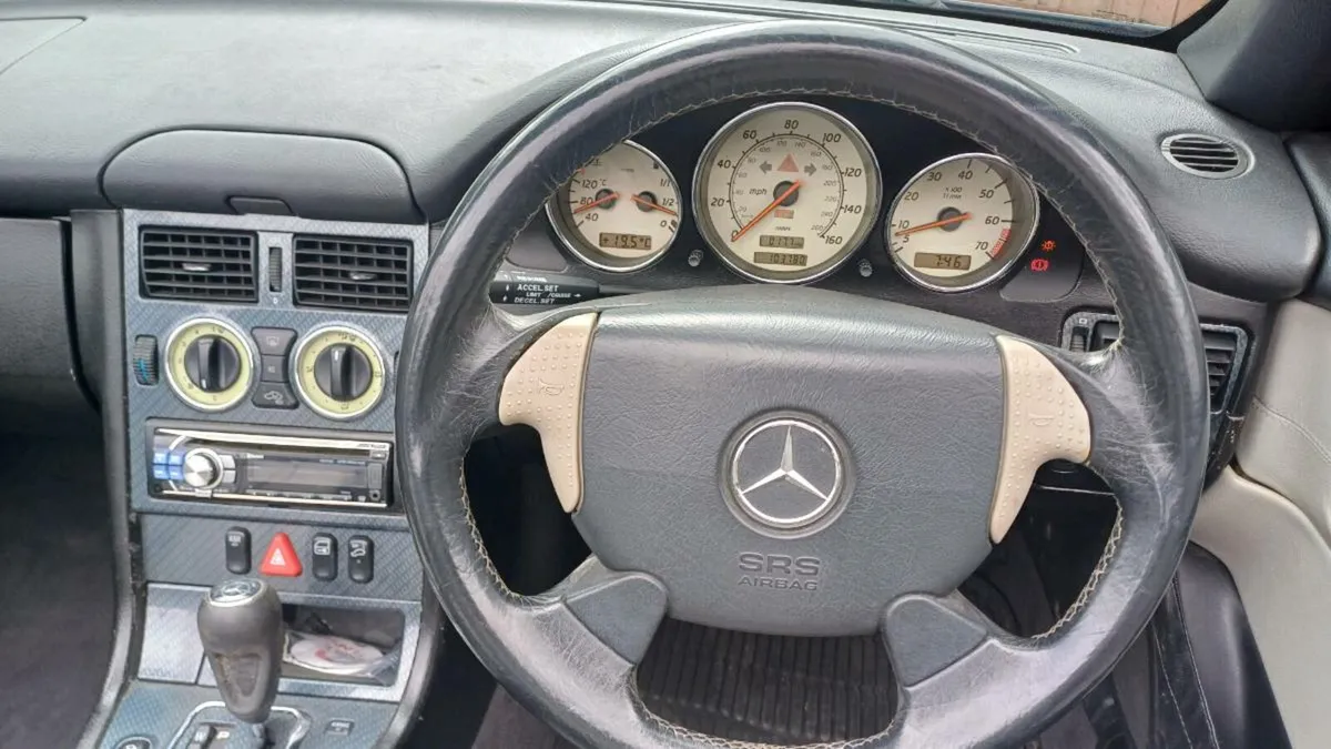 Mercedes SLK Convertible - Image 4