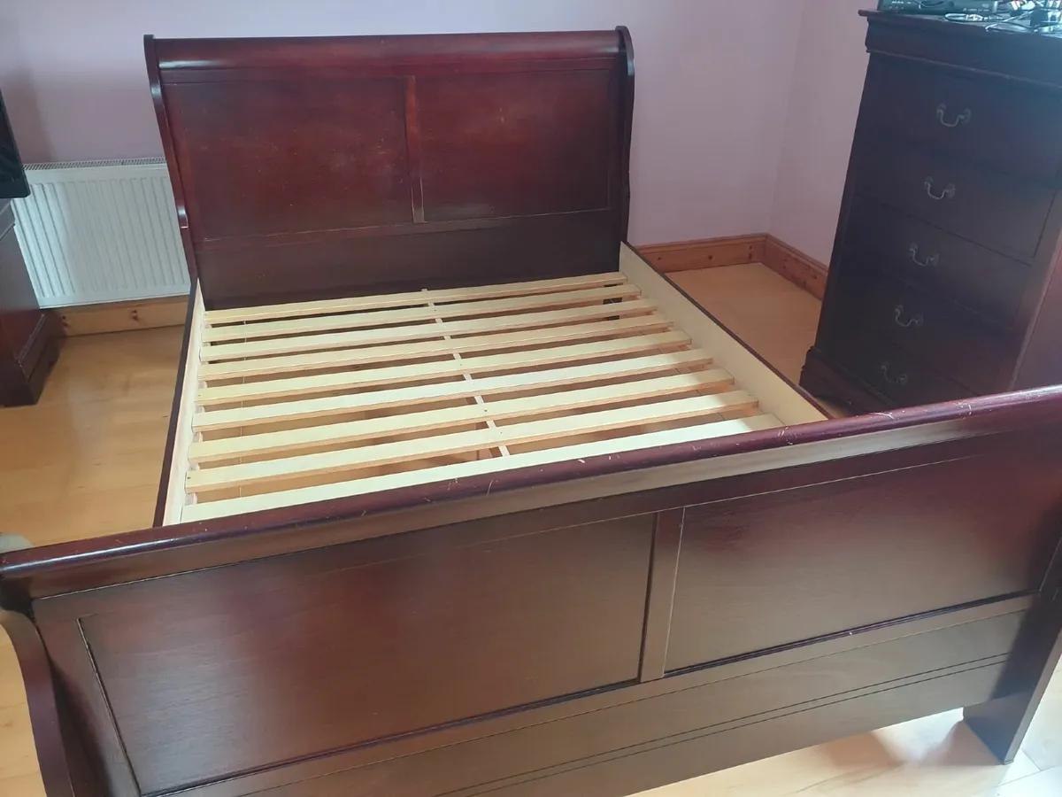 King-size bed - Image 2