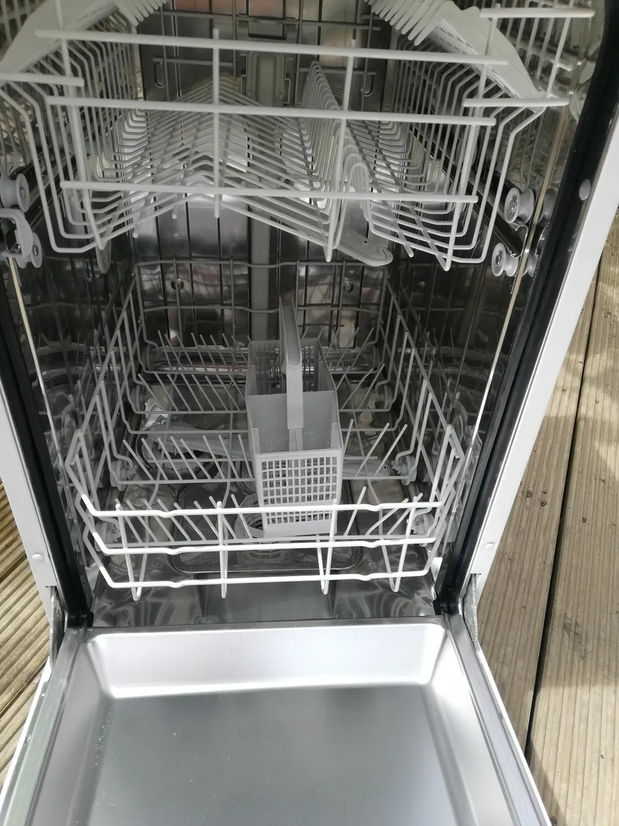Dishwasher - Image 3