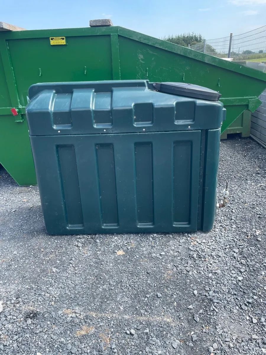 Plastic bunded oil tank - Image 1