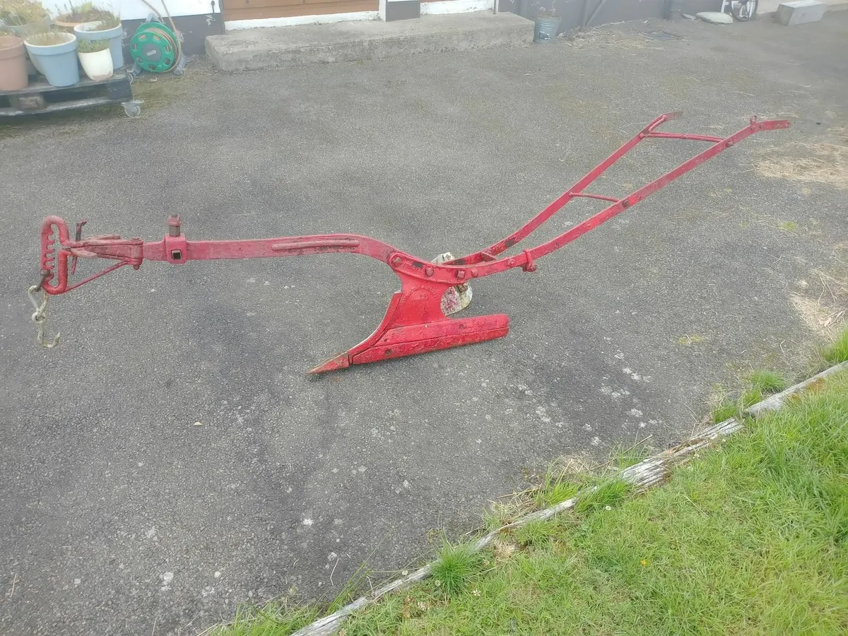 Vintage Howard Horse Drawn Plough - Image 4