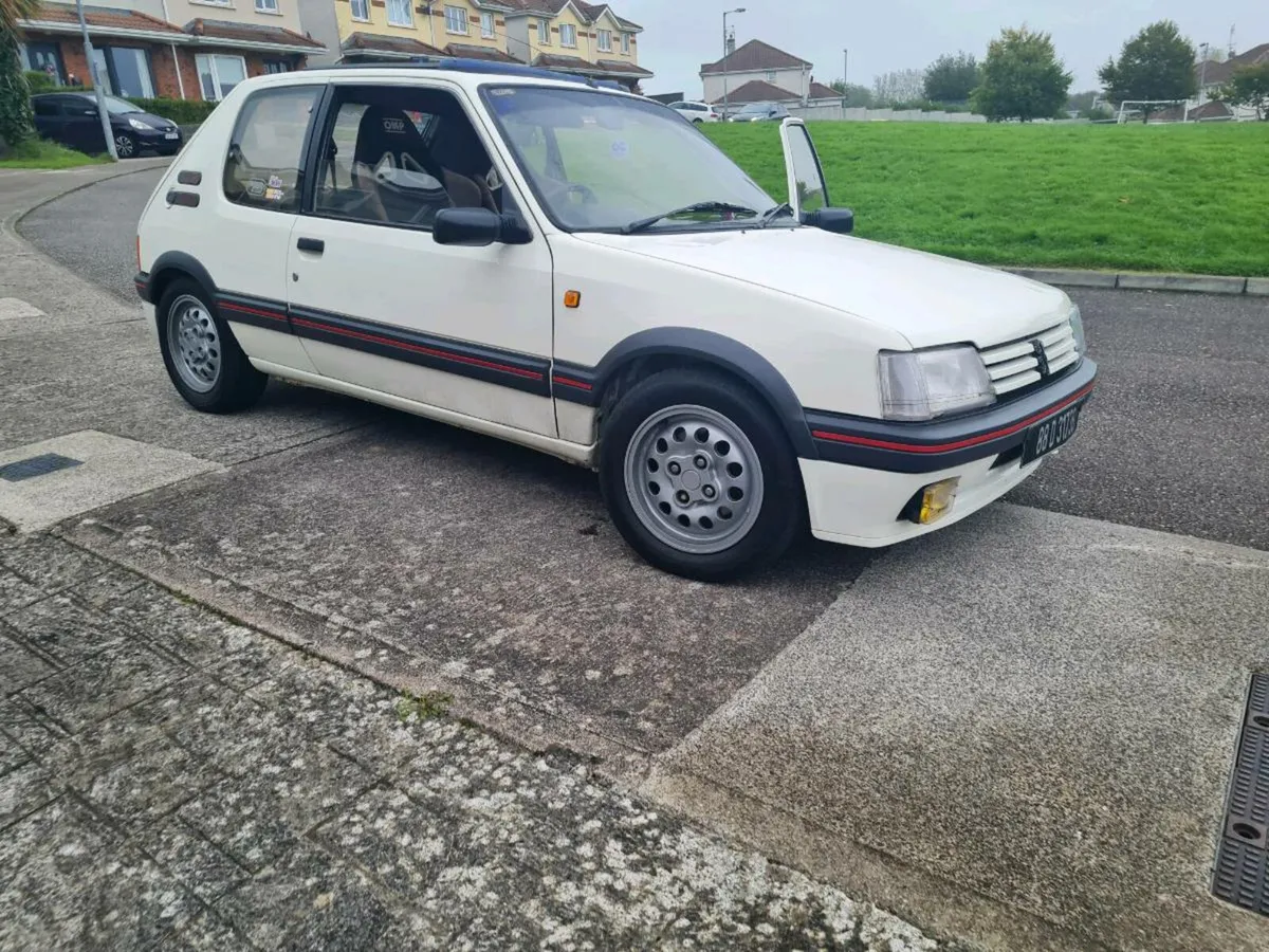 Peugeot 205 GTI - Image 2