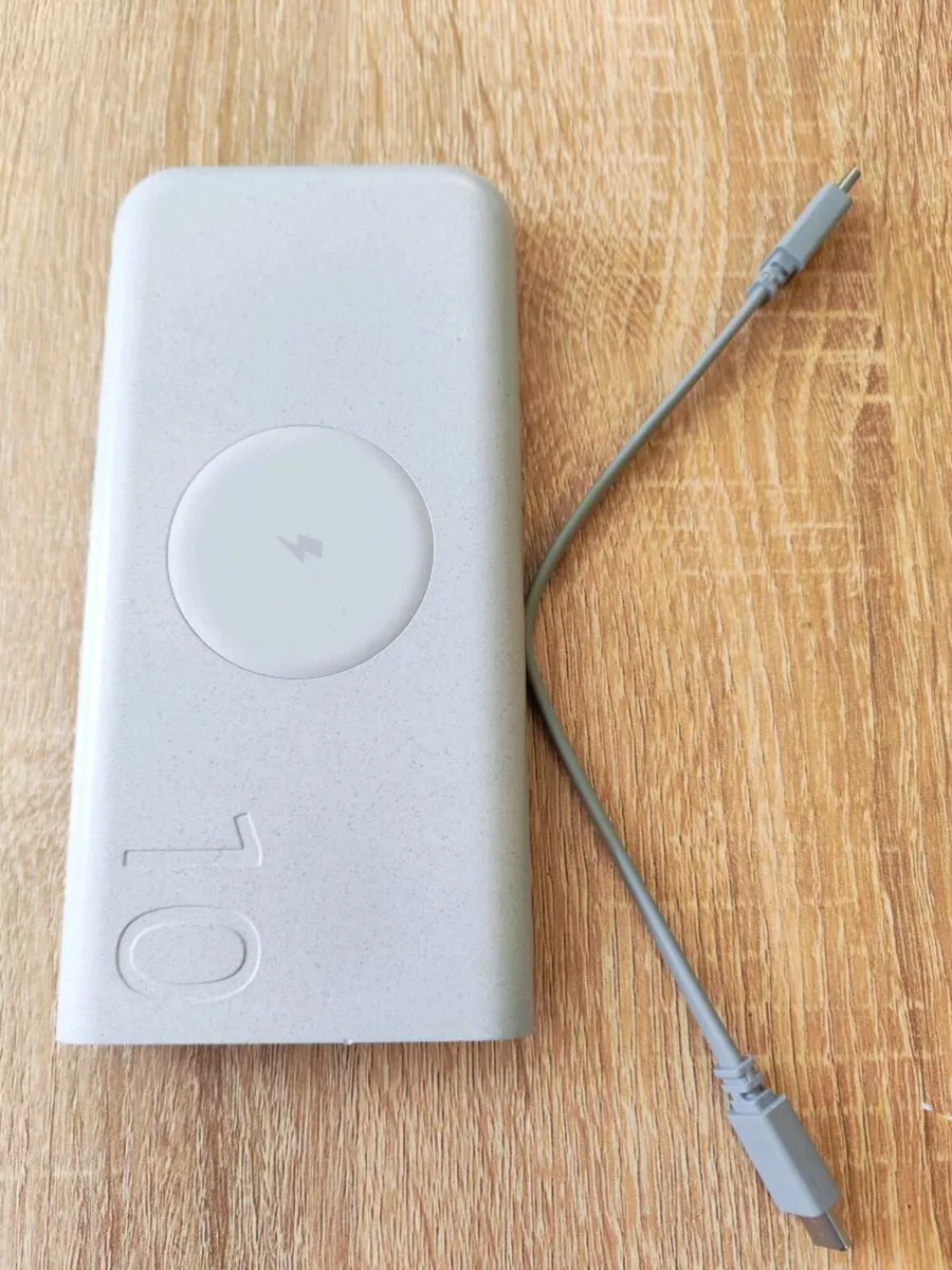 Samsunng 10,000 mAh Wireless Battery Pack charger - Image 1